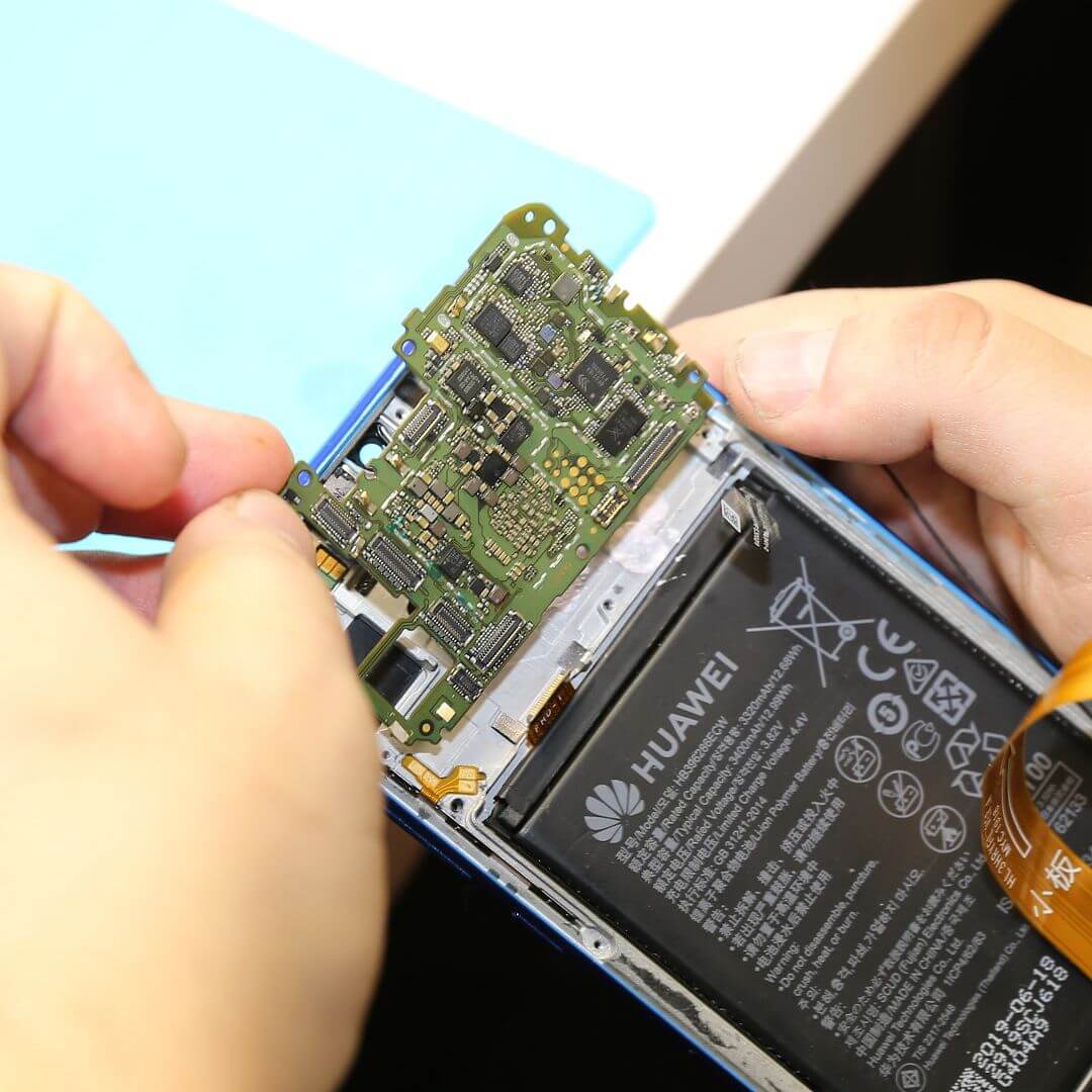 Демонтаж системной платы Honor 10 lite
