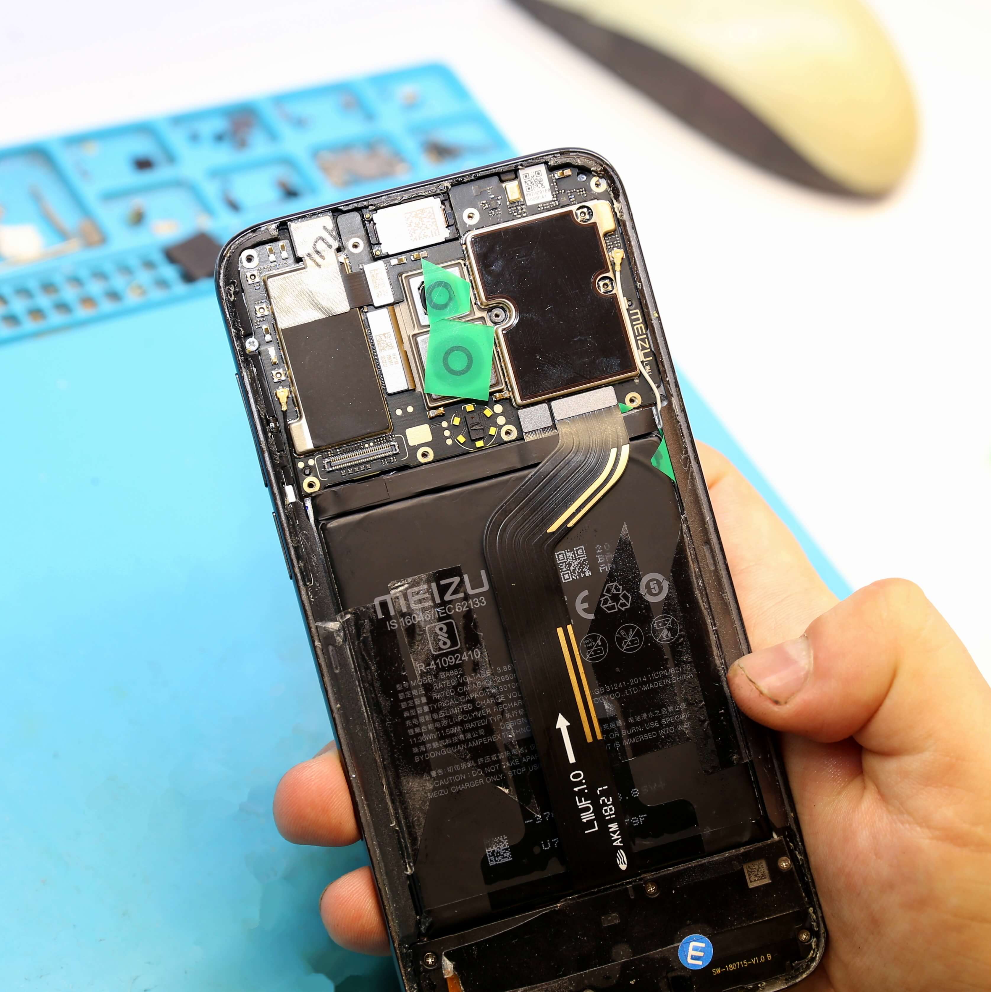 Meizu 16 без задней крышки